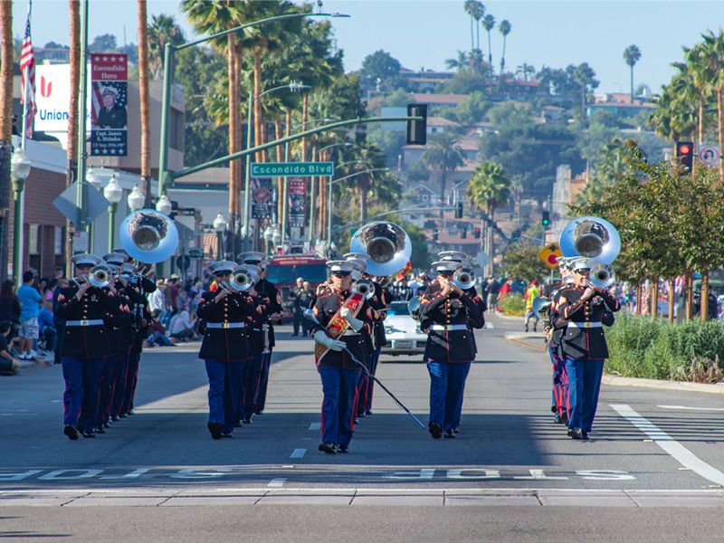Third Marine Air Wing Marching Band marches down Grand Avenue